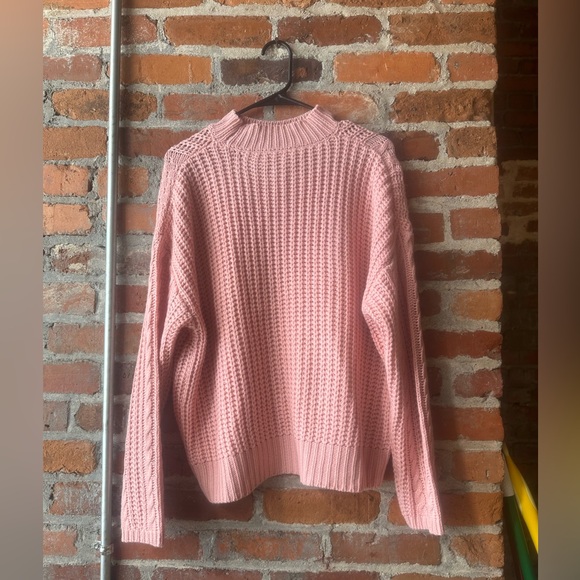 Time and Tru Women’s Sweater size: L (12-14) - Picture 3 of 5